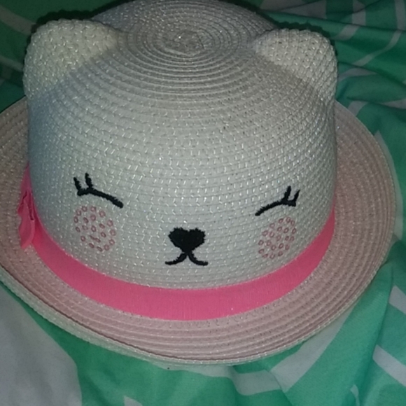 kitty bowler hat